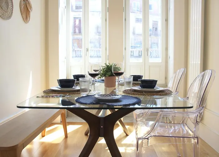 Amazing Flores Duplex Порту