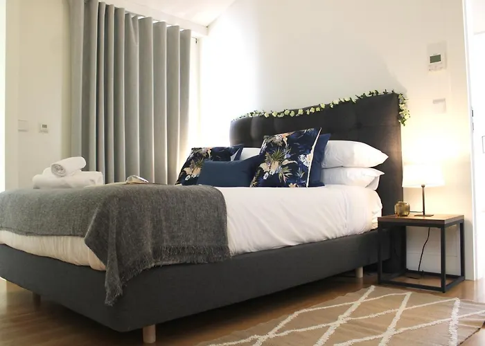 Amazing Flores Duplex